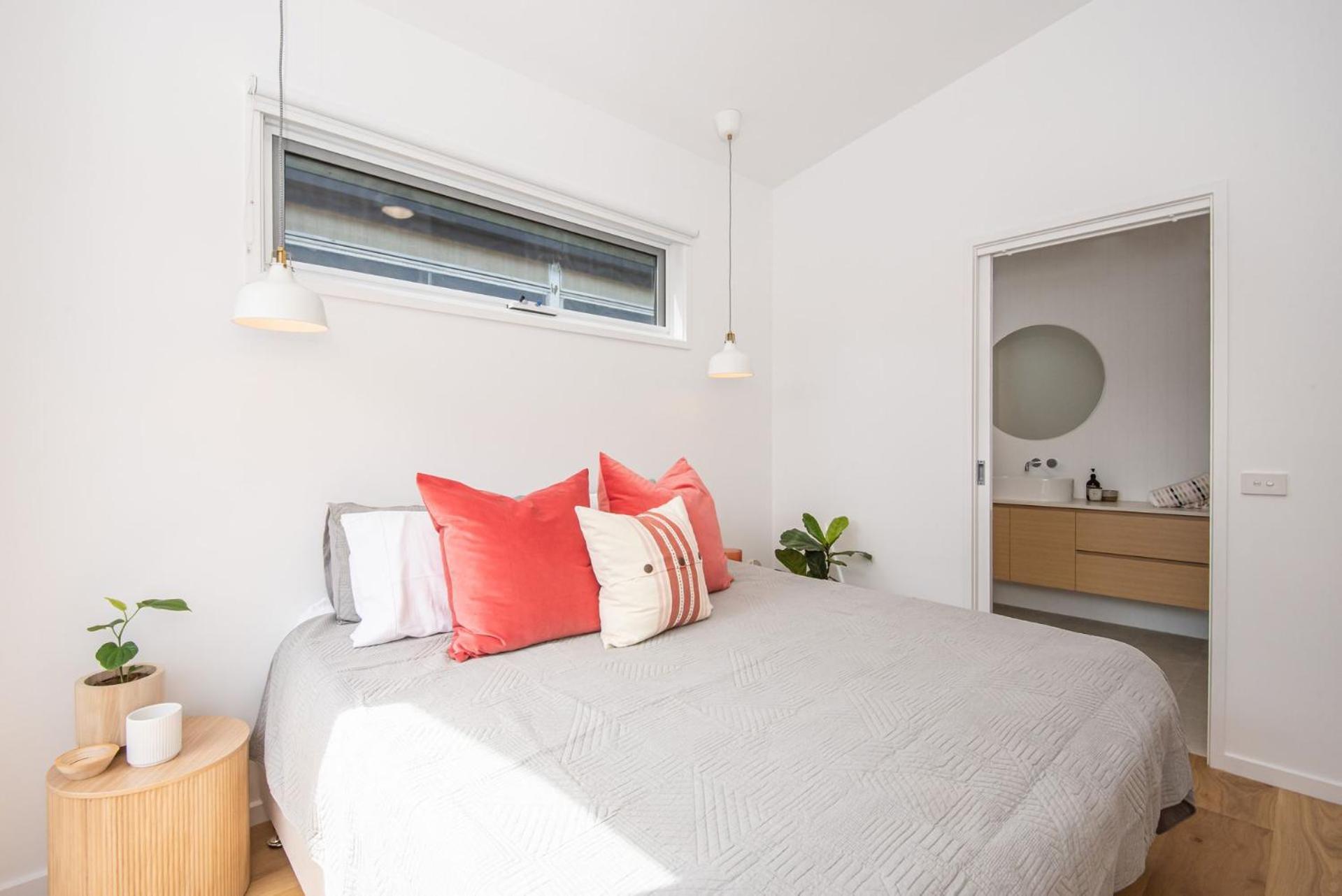 Chic Seaside Gem * Safety Beach